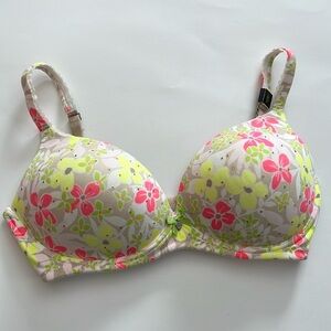 Victoria's Secret Women’s No Wire Floral Bra 34D